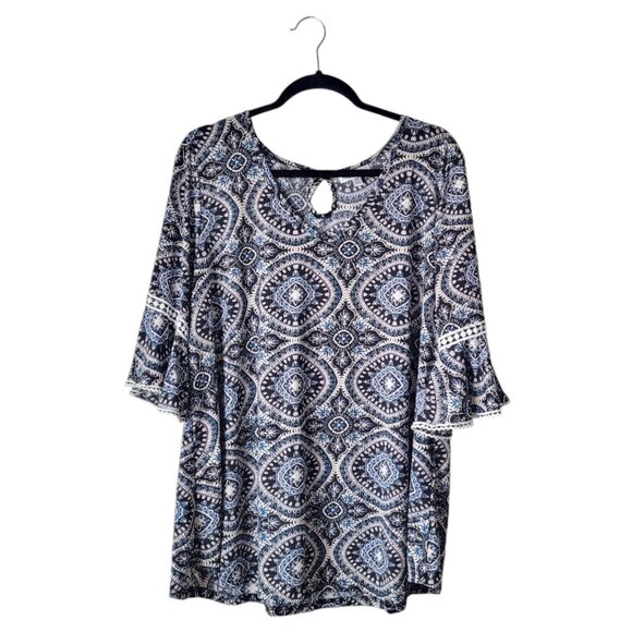 Roommates Plus Size Boho Bell Sleeves Embroidered Blouse - Picture 1 of 8